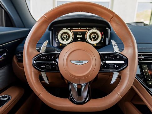 Used 2024 Aston Martin DB12 Coupe RWD image 11