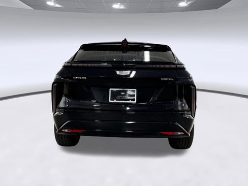 Certified 2024 Cadillac Lyriq Sport w/ LPO, Floor Liner Package AWD/4WD image 9