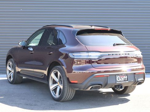 Certified 2026 Porsche Macan AWD/4WD image 3