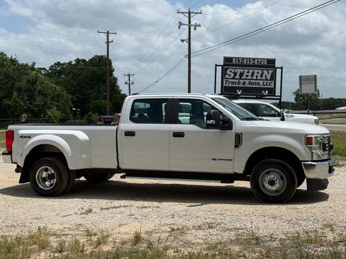 Used 2020 Ford F350 XL w/ STX Appearance Package AWD/4WD image 2