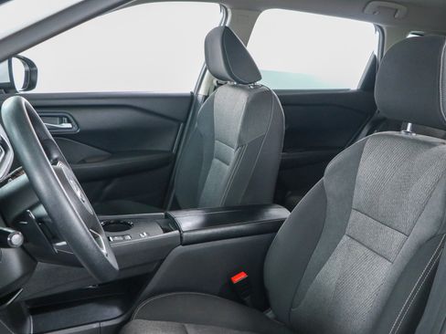 Used 2024 Nissan Rogue SV FWD image 23