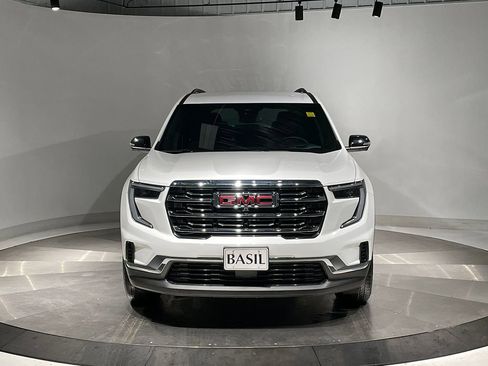 Used 2025 GMC Acadia Elevation image 8