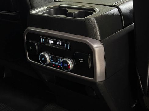 Used 2019 Ford Expedition Platinum RWD image 35