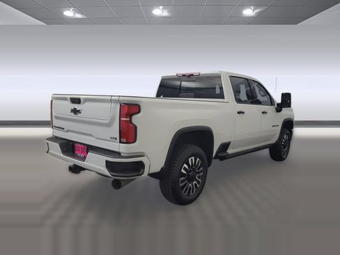 Used 2024 Chevrolet Silverado 3500 LTZ w/ LTZ Plus Package AWD/4WD image 7