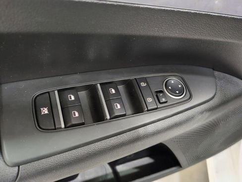 Certified 2023 Kia Forte LXS w/ LXS Technology Package FWD image 16