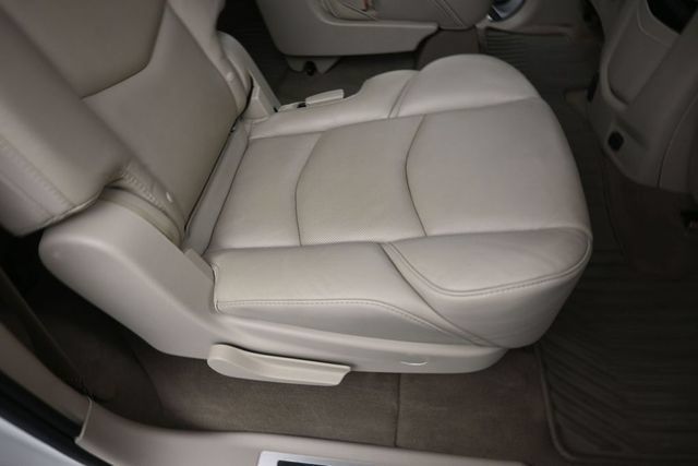 Used 2018 Cadillac Escalade ESV Premium Luxury AWD/4WD image 27