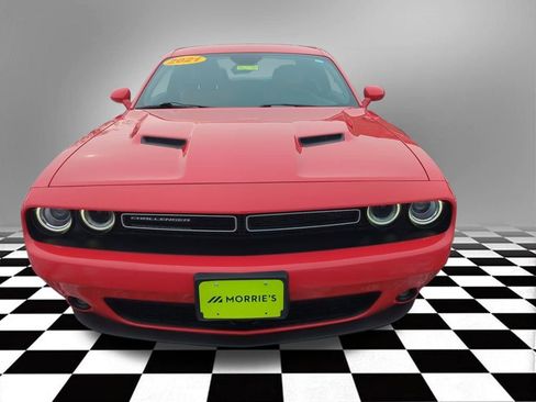 Used 2021 Dodge Challenger SXT w/ Plus Package image 4