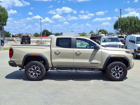 Used 2024 GMC Canyon AT4X AWD/4WD image 2