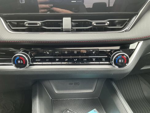 New 2026 Chevrolet Equinox RS w/ LPO, Floor Liner Package image 24