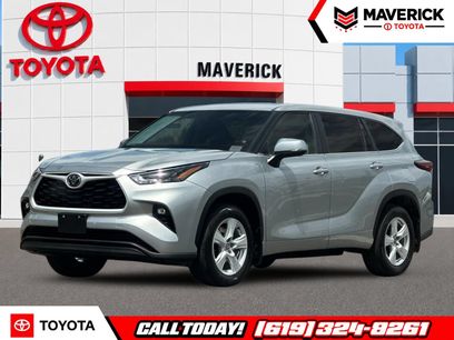 Used 2025 Toyota Highlander LE