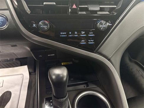 Used 2023 Toyota Camry XLE image 18