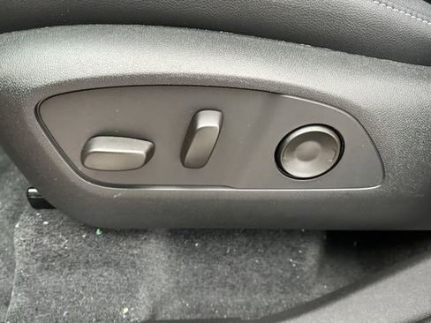 New 2026 Chevrolet Traverse LT w/ Driver Confidence Package image 15