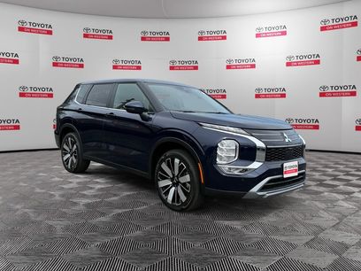Used 2025 Mitsubishi Outlander SE
