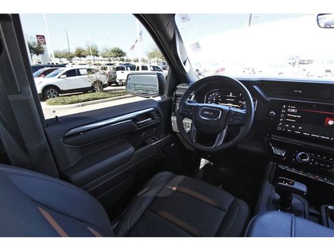 Used 2026 GMC Sierra 1500 AT4 w/ AT4 Premium Package image 6