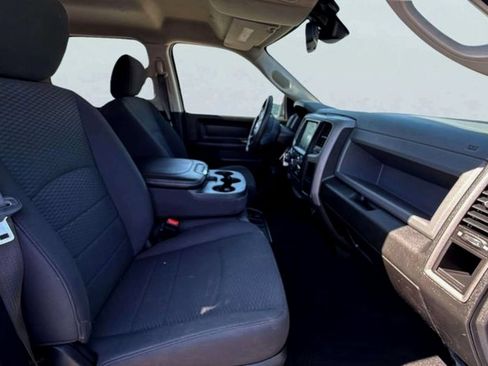 Used 2019 RAM 1500 Express w/ Hydro Blue Sport Package AWD/4WD image 16