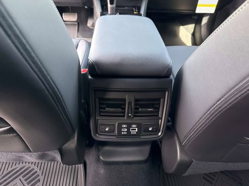 New 2026 Subaru Outback Limited AWD/4WD image 17