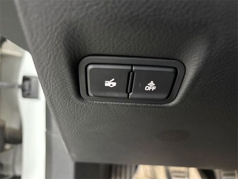 Used 2014 Chevrolet Corvette Stingray Convertible w/ 2LT Preferred Equipment Group image 24