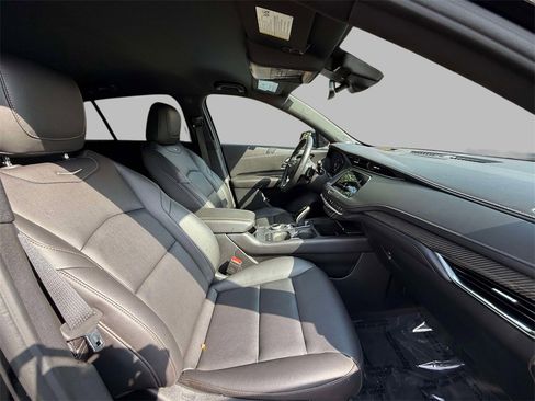 Used 2021 Cadillac XT4 Sport w/ Cold Weather Package image 14