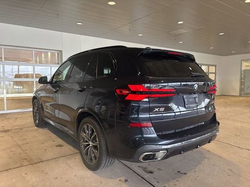 Used 2024 BMW X5 xDrive40i w/ M Sport Package image 5