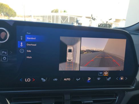 Used 2025 Chevrolet Equinox EV RS image 11