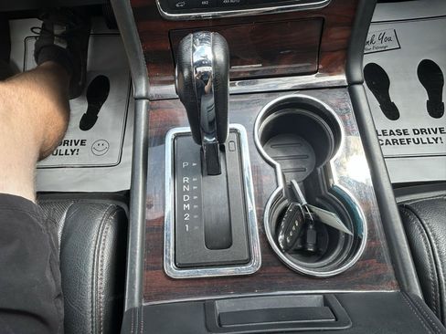 Used 2017 Lincoln Navigator L Reserve AWD/4WD image 28