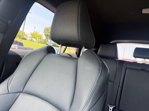 Used 2022 Toyota Venza XLE AWD/4WD image 24