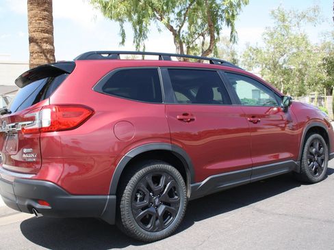 Used 2023 Subaru Ascent Onyx Edition AWD/4WD image 3