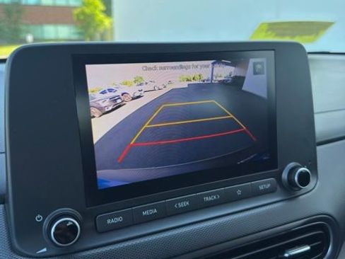 Used 2022 Hyundai Kona SEL AWD/4WD image 11