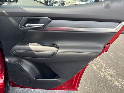 New 2026 GMC Terrain Elevation w/ Elevation Premium Package AWD/4WD image 37