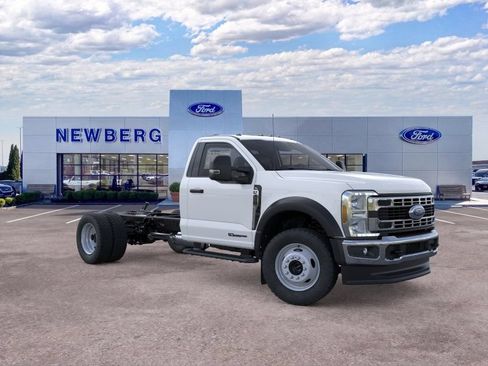 New 2025 Ford F450 XL w/ XL Chrome Package AWD/4WD image 1