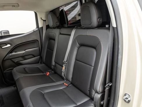 Used 2021 GMC Canyon AT4 w/ Driver Alert Package AWD/4WD image 15
