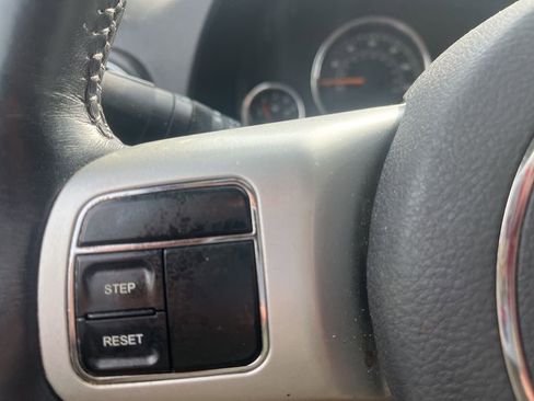 Used 2016 Jeep Compass Latitude image 13