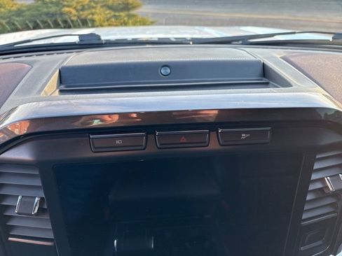 Used 2023 Ford F150 Lariat image 29