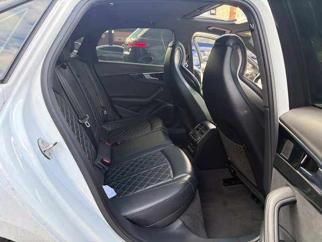 Used 2022 Audi S4 Prestige AWD/4WD image 28