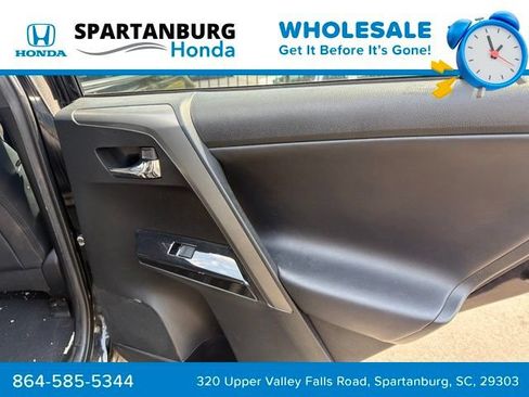 Used 2016 Toyota RAV4 SE FWD image 18