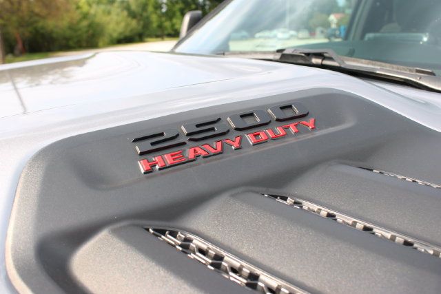 Used 2025 RAM 2500 Laramie AWD/4WD image 13