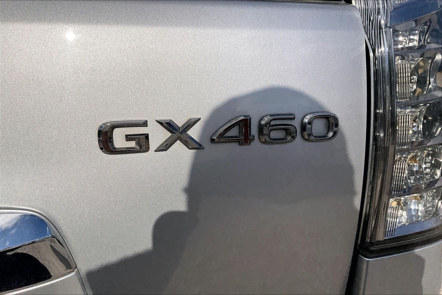 Used 2018 Lexus GX 460 Premium w/ Premium Package AWD/4WD image 10