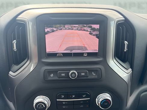 Used 2023 GMC Sierra 1500 Pro w/ Convenience Package RWD image 9