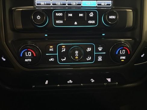 Used 2019 Chevrolet Silverado 2500 LT w/ LT Convenience Package AWD/4WD image 21
