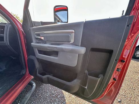 Used 2017 RAM 3500 Tradesman w/ Power & Remote Entry Group image 12