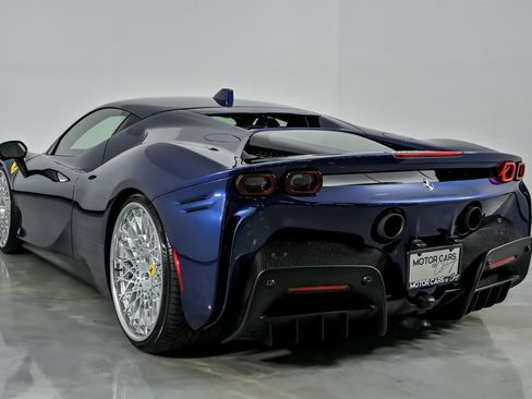 Used 2023 Ferrari SF90 Stradale image 9
