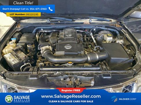 Used 2011 Nissan Pathfinder LE image 16