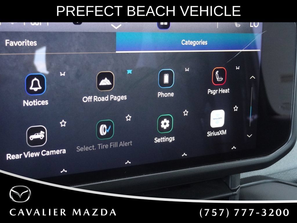 Used 2025 Jeep Wrangler Unlimited Sahara AWD/4WD image 23