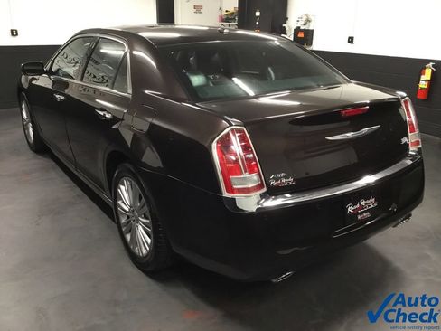 Used 2012 Chrysler 300 C w/ 19-Premium Speaker Group AWD/4WD image 7