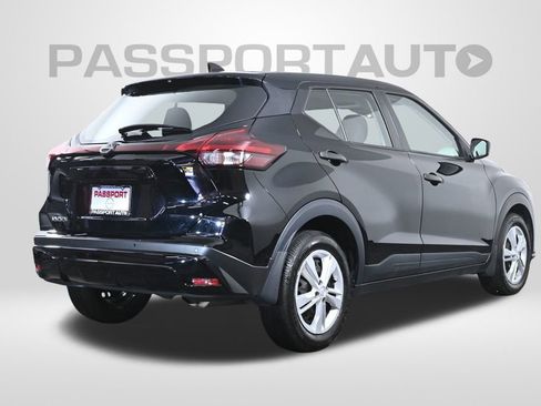 Certified 2024 Nissan Kicks S image 11