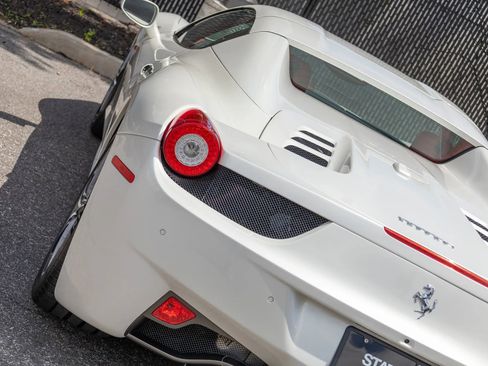 Used 2012 Ferrari 458 Spider RWD image 52
