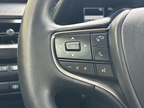 Used 2024 Lexus UX 250h FWD w/ Premium Package image 26