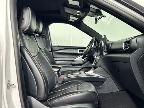 Used 2020 Ford Explorer ST w/ ST Street Pack image 10