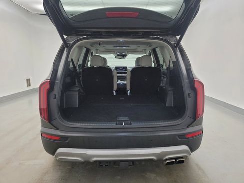 Used 2022 Kia Telluride EX w/ EX Premium Package image 29