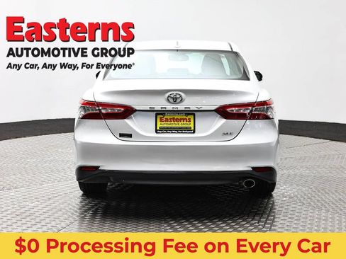 Used 2019 Toyota Camry XLE w/ Carpet Mat Package FWD image 6